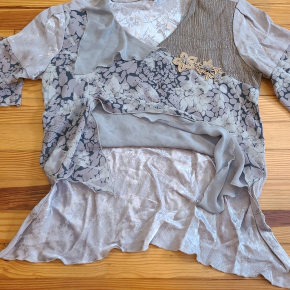 Spencer Alexis Vintage Short Sleeve Blouse Floral Blue Silver Grey Gold - size 6 - Picture 4 of 9